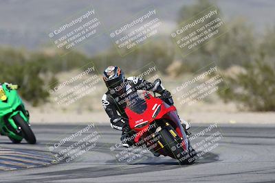 media/Jan-15-2026-Racers Edge (Thu) [[dfebeb70ab]]/3-B Group/Session 4 (Turn 5)/